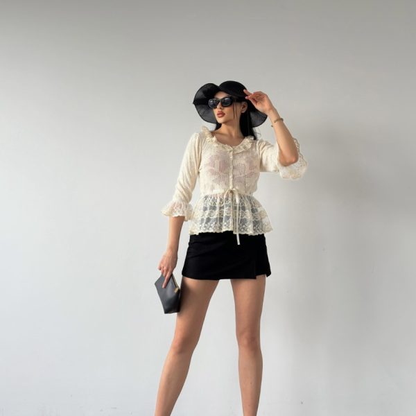 Dantel Detaylı Bluz